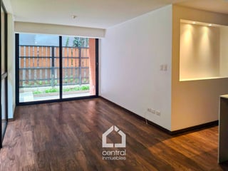 Apartamento de 3 habitaciones y patio en Aralia 2, Mariscal zona 11 - 3