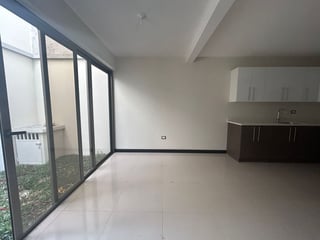 HACIENDA REAL / Casa en Venta zona 16 - Image 4