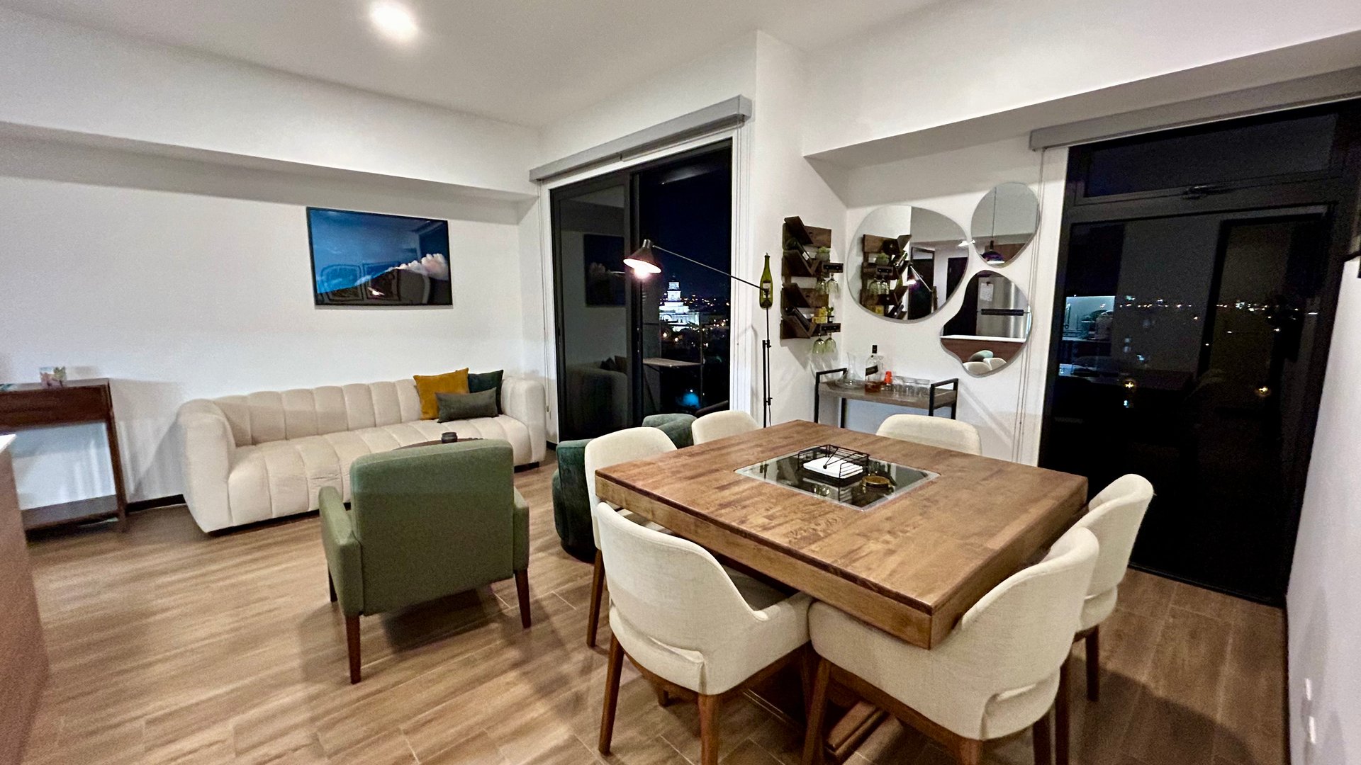 Apartamento en alquiler, Edificio Marabi, Zona 11. Disponible Agosto - Miniatura 9