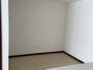 Apartamento en Edificio El Portico Zona 7 - 4
