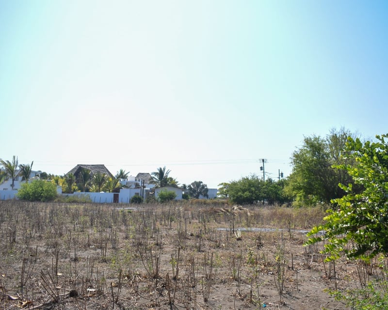 Venta de terreno en Hawaii Monterrico Ref-4957