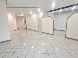 Oficina en Alquiler Geminis Zona 10 Ciudad de Guatemala - Image 2