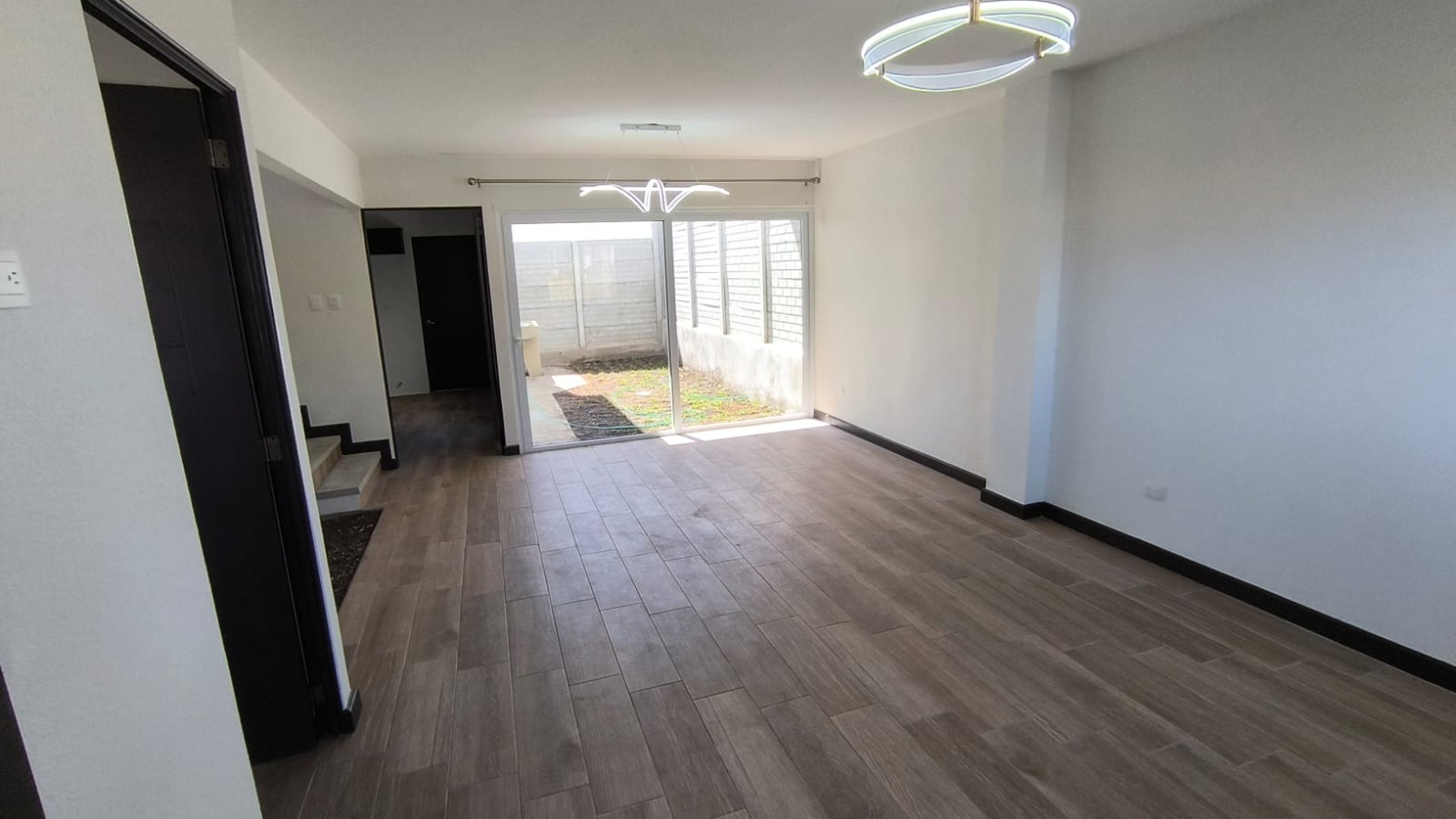 Moderna Casa en Renta | 3 Hab | San José Pinula, Guatemala - Miniatura 2
