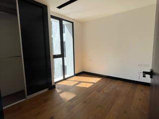 📍 APARTAMENTO EN VENTA – EDIFICIO VILLA MARISCAL | ZONA 11 - 4
