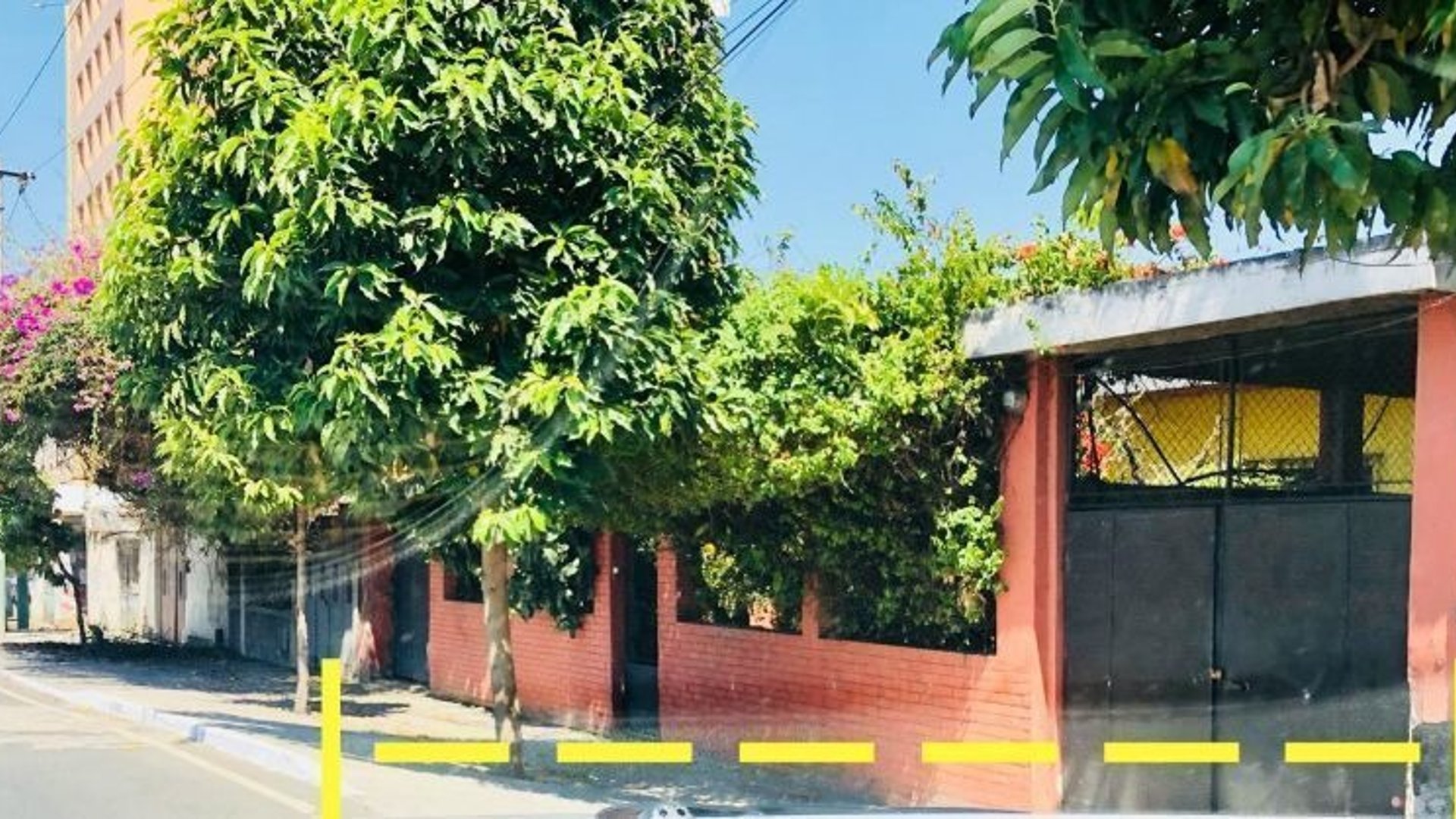 Terreno en Venta en Boulevard los Próceres Zona 10 - Miniatura 2