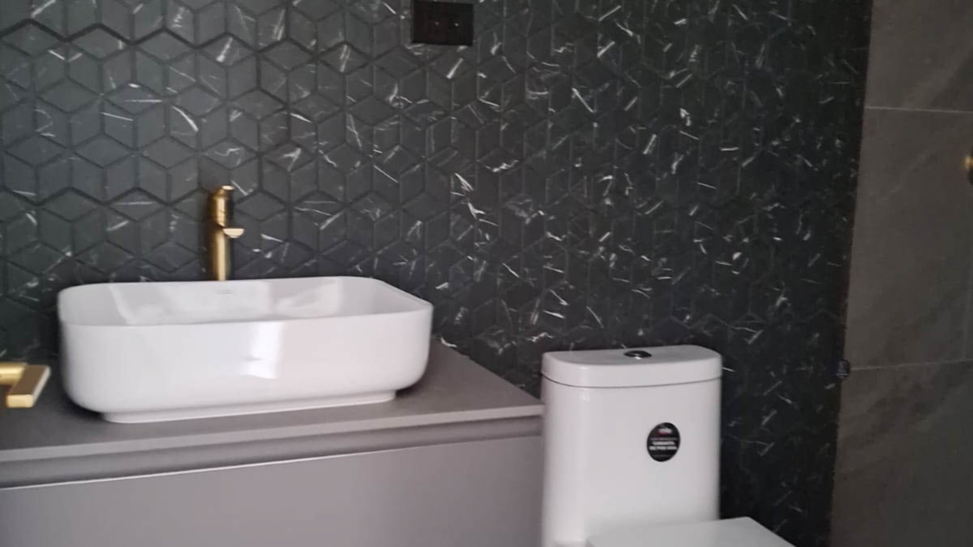 ATHARA VENTA DE APARTAMENTO ZONA 10 - Miniatura 7