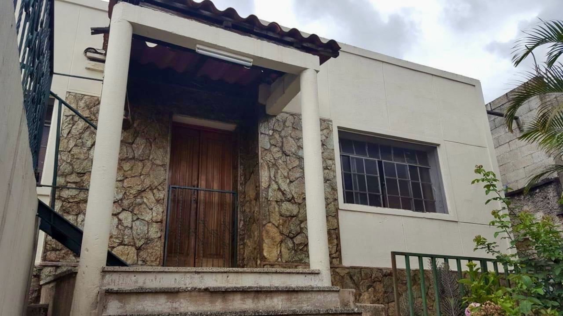 ALQUILO AMPLIA PROPIEDAD CERCANA A HOSPITALES EN ZONA 11