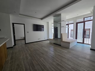 RENTA Apartamento Zona 16 Edificio Lirios II de Cayala - 2