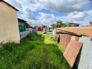 Terreno Comercial en Renta Zona 1 Mixco, por el parque - 2