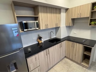 APARTAMENTO EN EDIFICIO FIAMENE ZONA 10 - 2