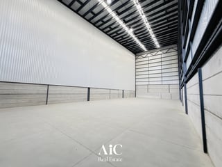 BODEGA C/ MULTIPLES AMBIENTES 665Mts2 / ZONA EMPRESARIAL NARANJO D6 - 2