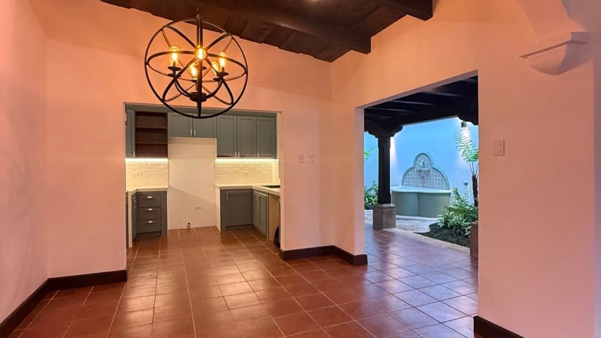 Casa en venta Portal de Antigua - Image 1