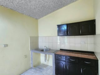 Casa en Venta San Cristóbal con Dos Locales Comerciales - Image 28