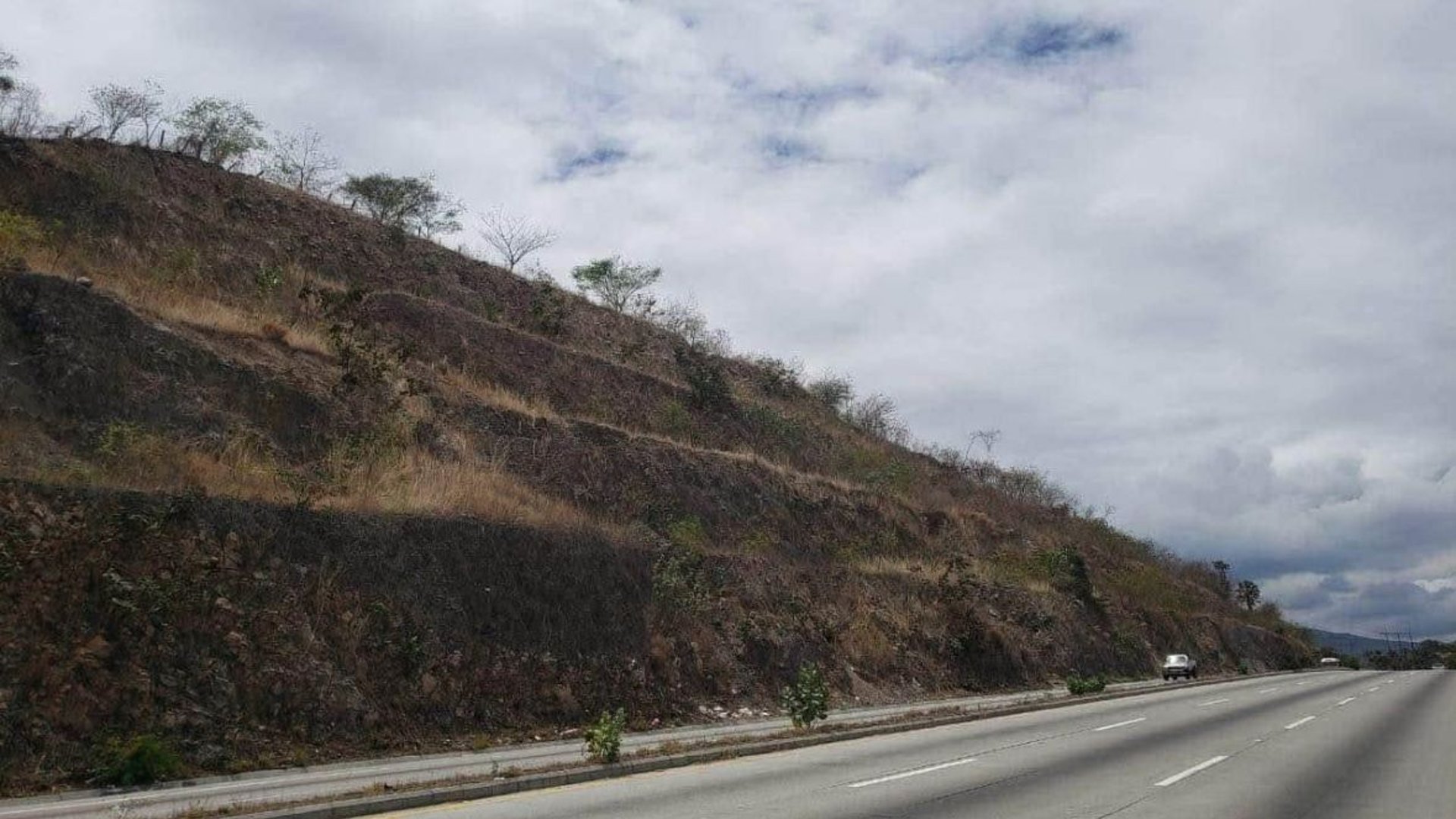 Terreno en venta Carretera al Atlántico, Guastatoya el Progreso - Miniatura 3