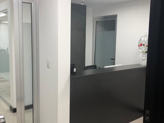 Oficina en renta Design Center - 5