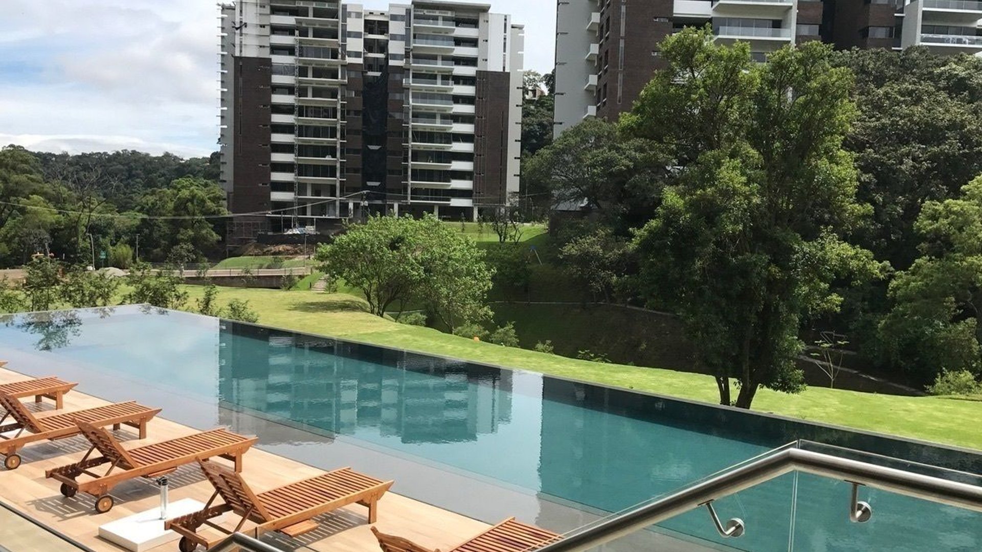 ACANTOS DE CAYALA/ Apartamento en Venta para Inversión zona 16
