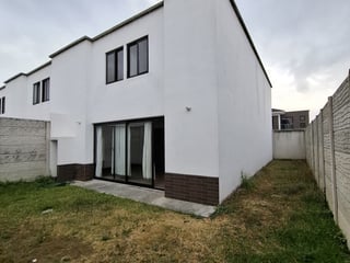 Casa en Venta dentro de Condominio en San Miguel Petapa - Image 1