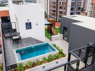 Apartamento de 3 habitaciones en venta, zona 10 - 2