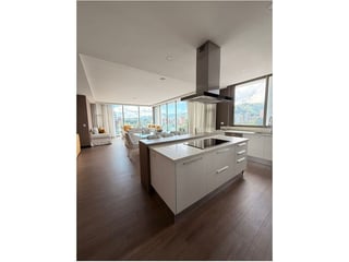 Apartamento de Lujo en Venta – Torre Caprese, Zona 15 - 2
