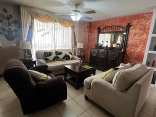 Casa en Venta Jardines de Verona. - 2
