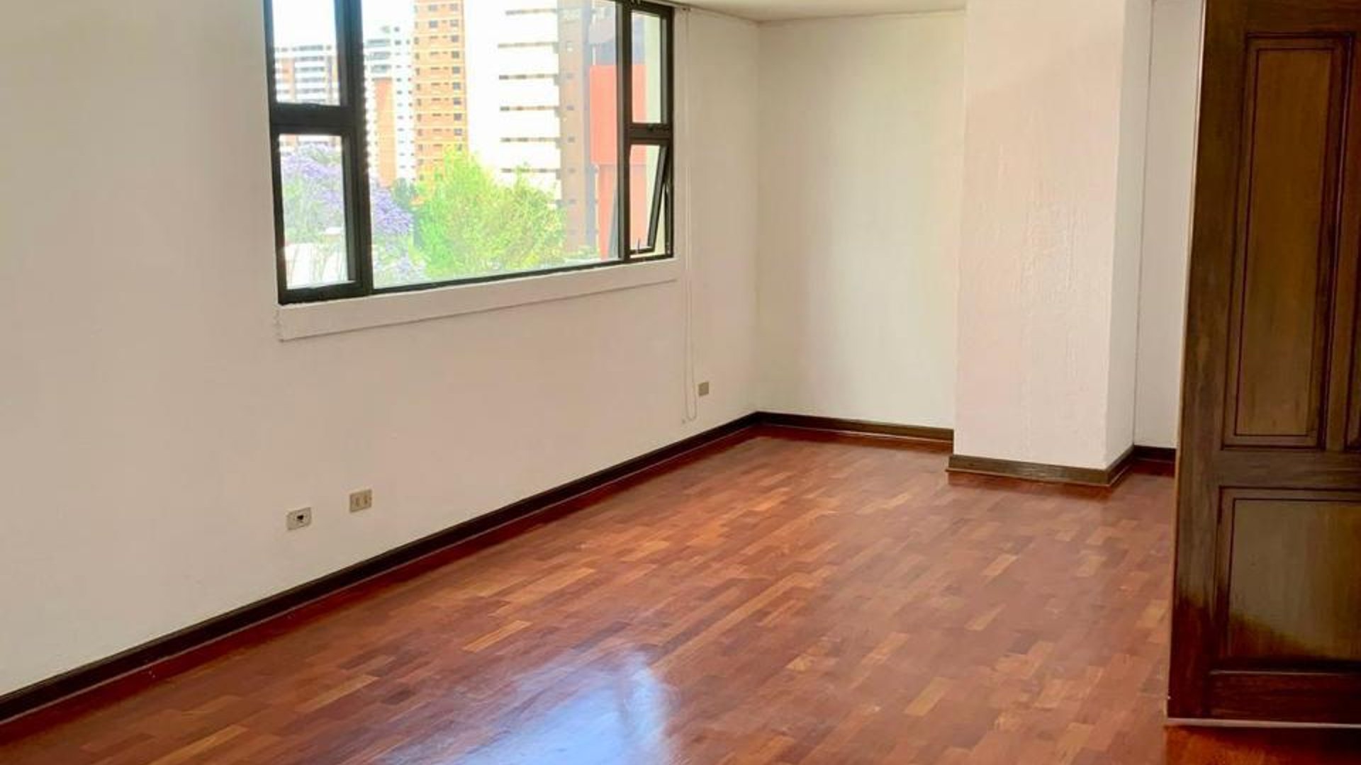 ???? APARTAMENTO EN RENTA – 3 HAB + SALA FAMILIAR | GRECO | ZONA 14 - Miniatura 2