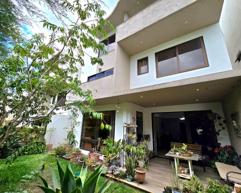 Bella Casa en Venta en Santuaria Muxbal km 14.5 CAES, con Jardin y Pergola‼️