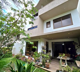 Bella Casa en Venta en Santuaria Muxbal km 14.5 CAES, con Jardin y Pergola‼️