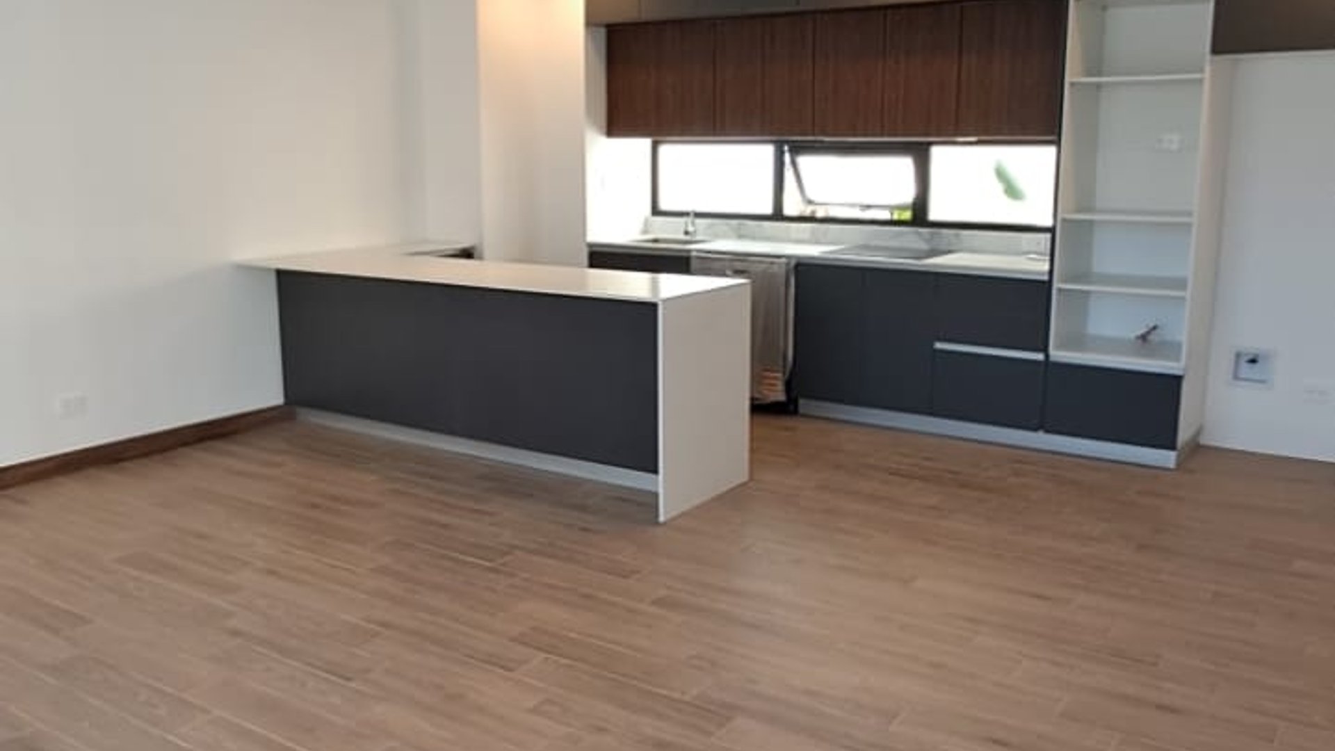 Apartamento con piscina en renta - 3 habitaciones en zona 15 Ref-5805