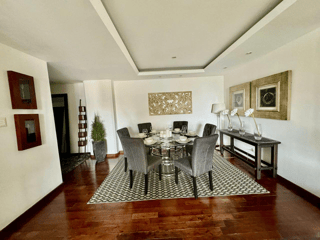 Apartamento  Amueblado en alquiler, zona 10. - 2
