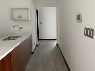 Alquilo lindo apartamento en Lirios de Cayala - Image 9