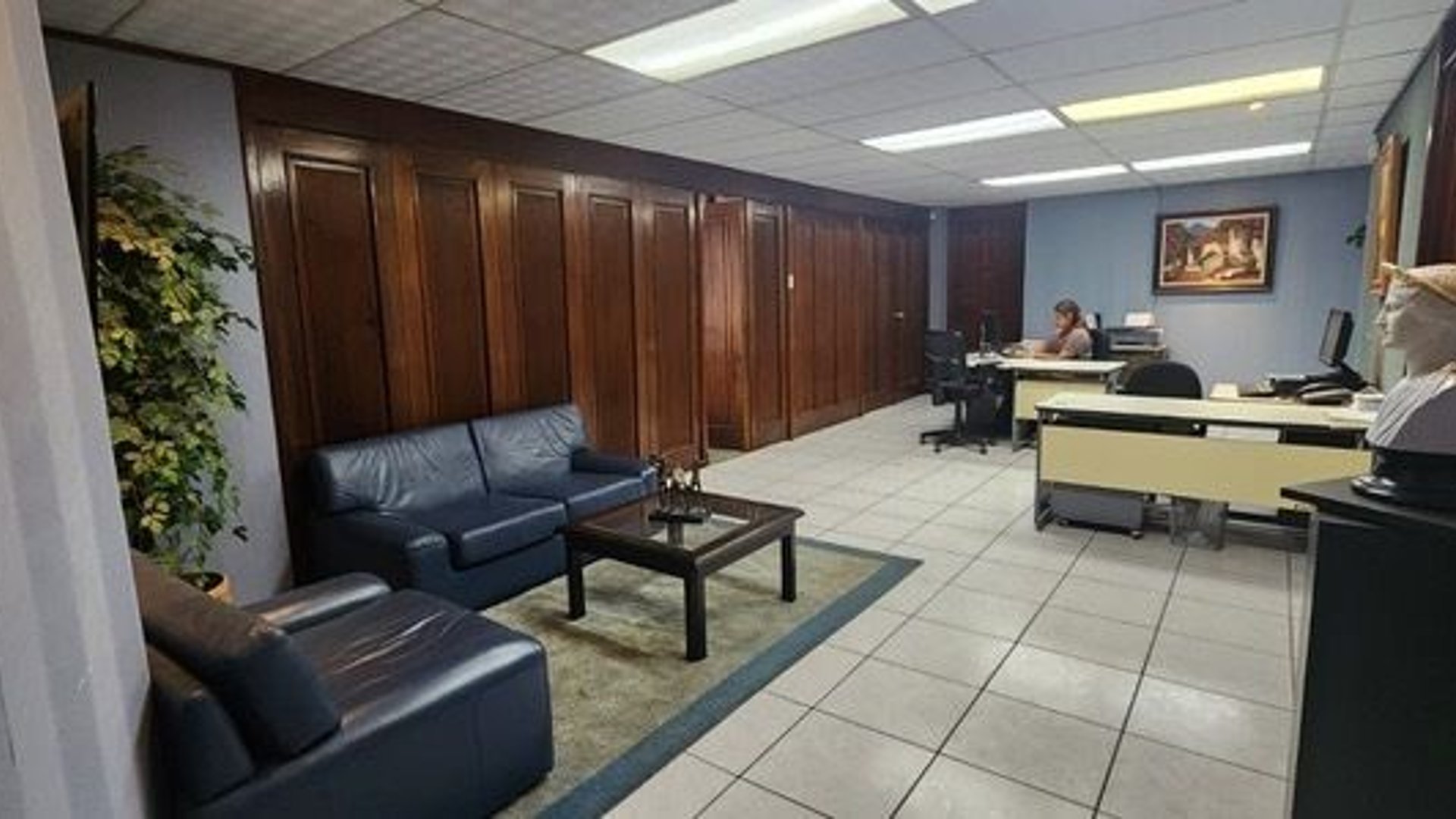 Oficina en Venta – Géminis 10, Zona 10