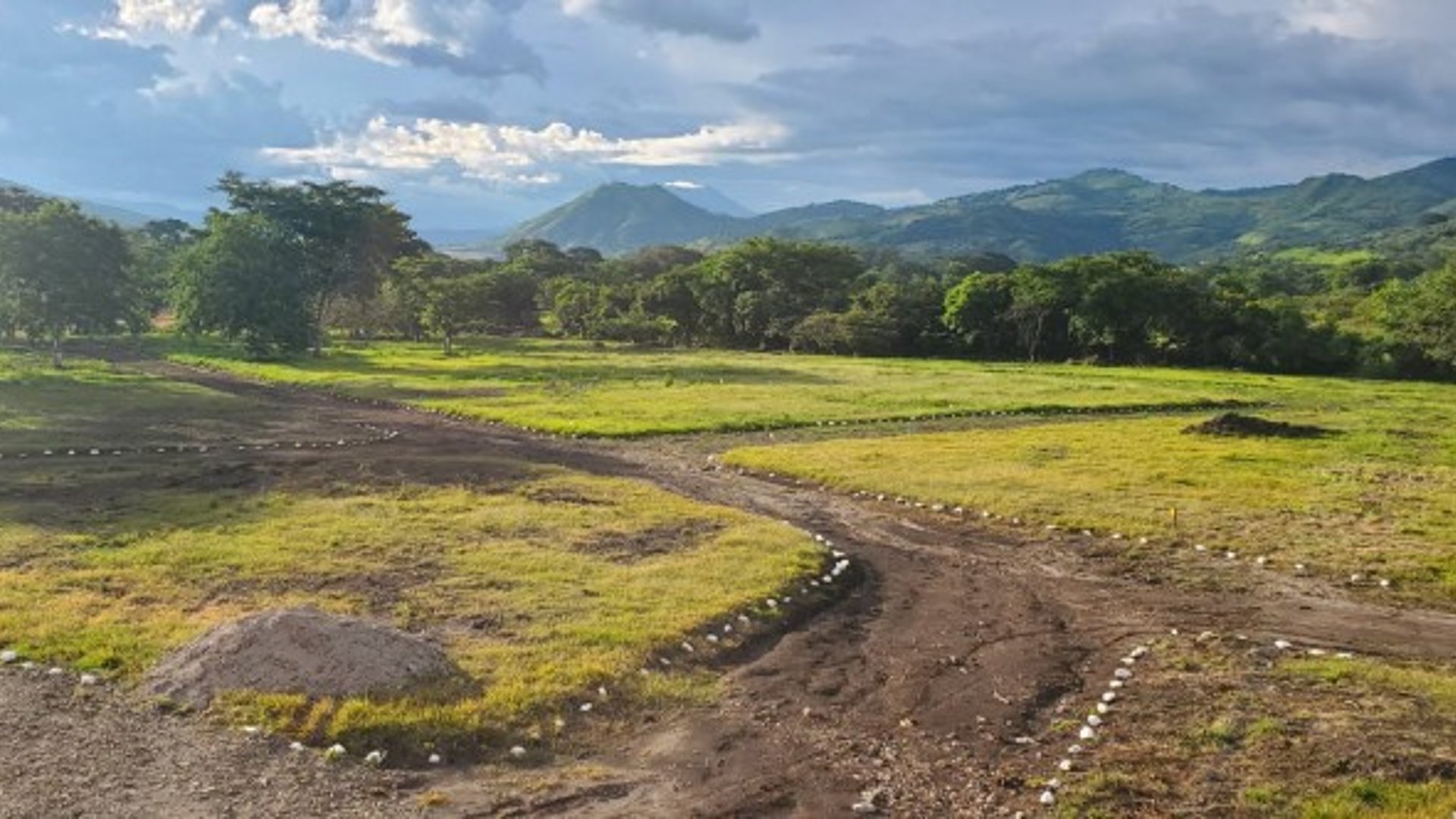 Lotes en Venta Club Residencial La Laguna Jutiapa - Miniatura 9