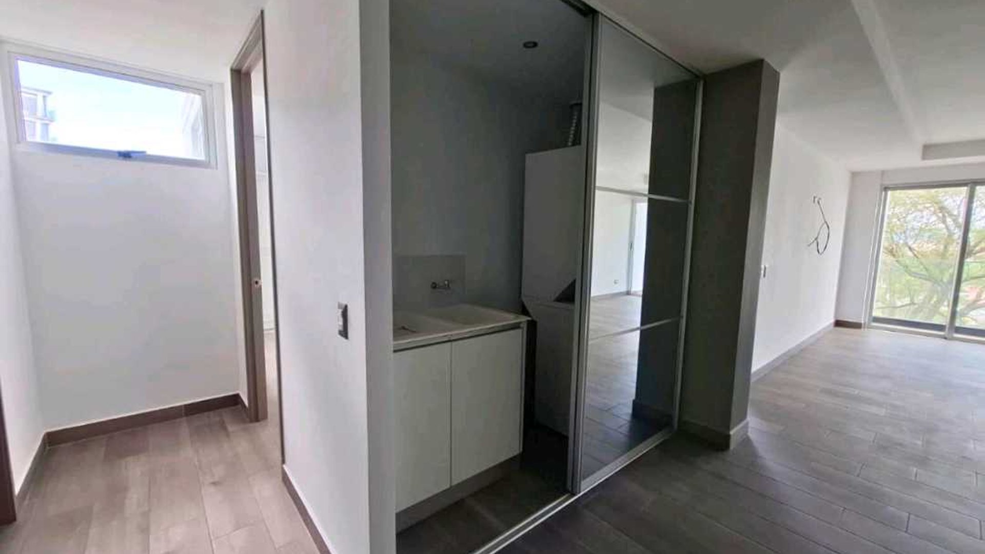 APARTAMENTO EN ALQUILER ???? Edificio Brickell, Zona 16 - Miniatura 5