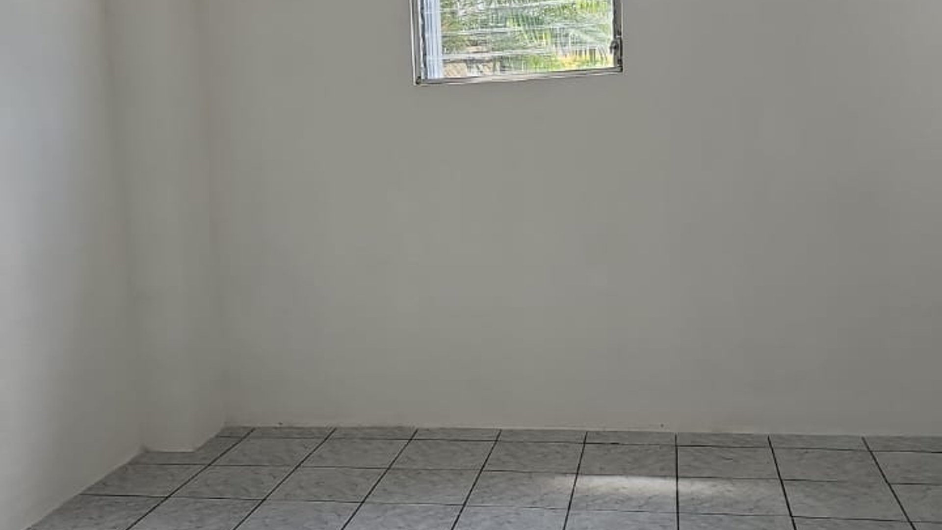 OFIBODEGA EN COMPLEJO ZONA 6 DE VILLA NUEVA - Miniatura 6