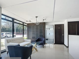 TORRE PRAGA / Apartamento en Venta para inversión, zona 15 - Image 15