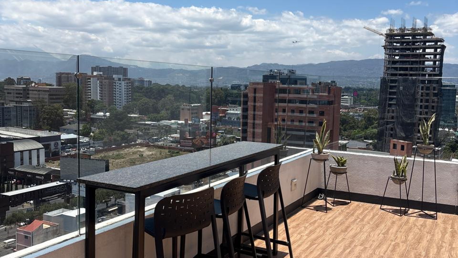 APARTAMENTO EN VENTA | EDIFICIO CITY HAUS | ZONA 10 - Miniatura 24