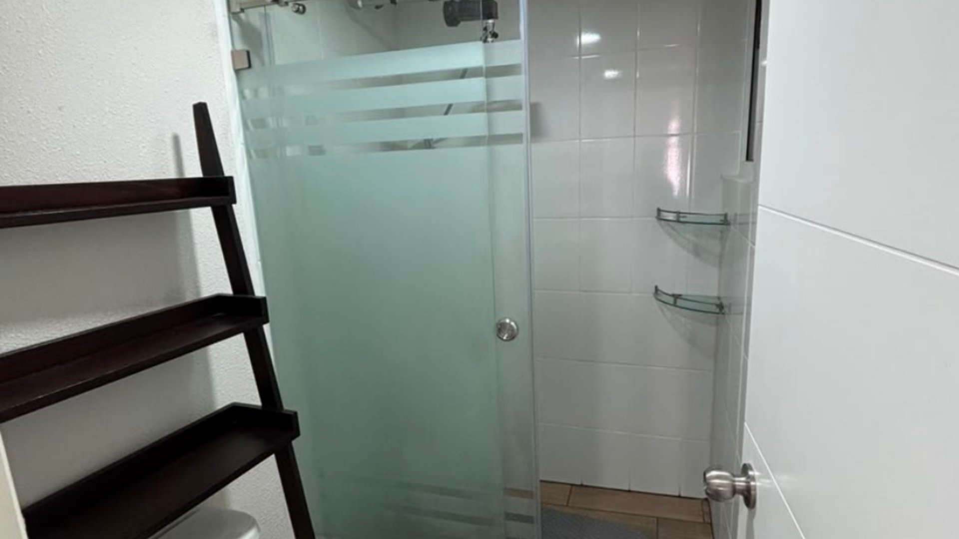 #VENDO APARTAMENTO AMUEBLADO EN LARES 16, ZONA 16 - Miniatura 7