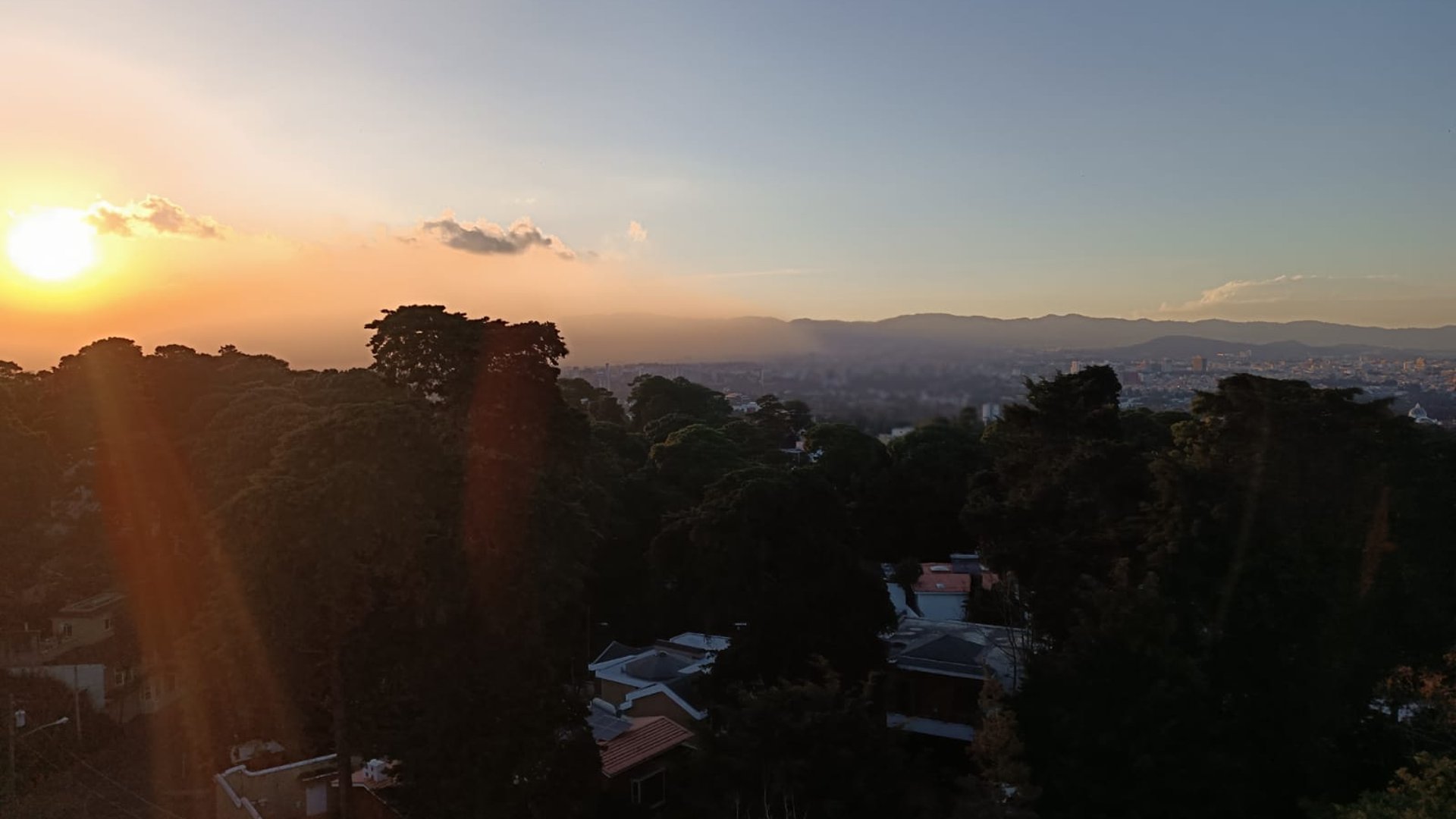 Rento/Vendo lindo apartamento en Altture Kanajuyu  zona 16 - Miniatura 14