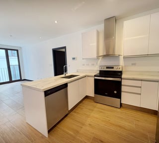 Apartamento en Lirios de Cayalá, zona 16