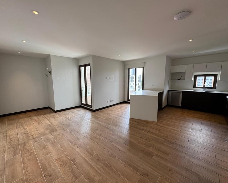 Apartamento en renta, Edificio Marques de Oakland zona 10