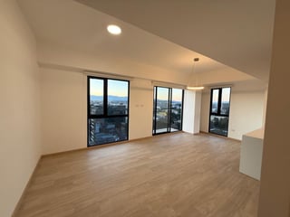 Apartamento en Renta en zona 10 (salida UFM) - Image 2