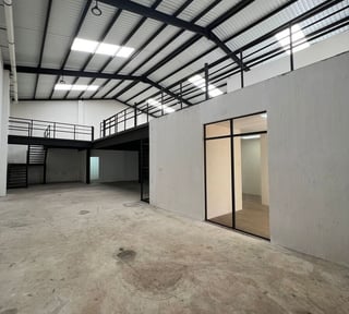 VENDO / ALQUILO BODEGA – ZONA 13
