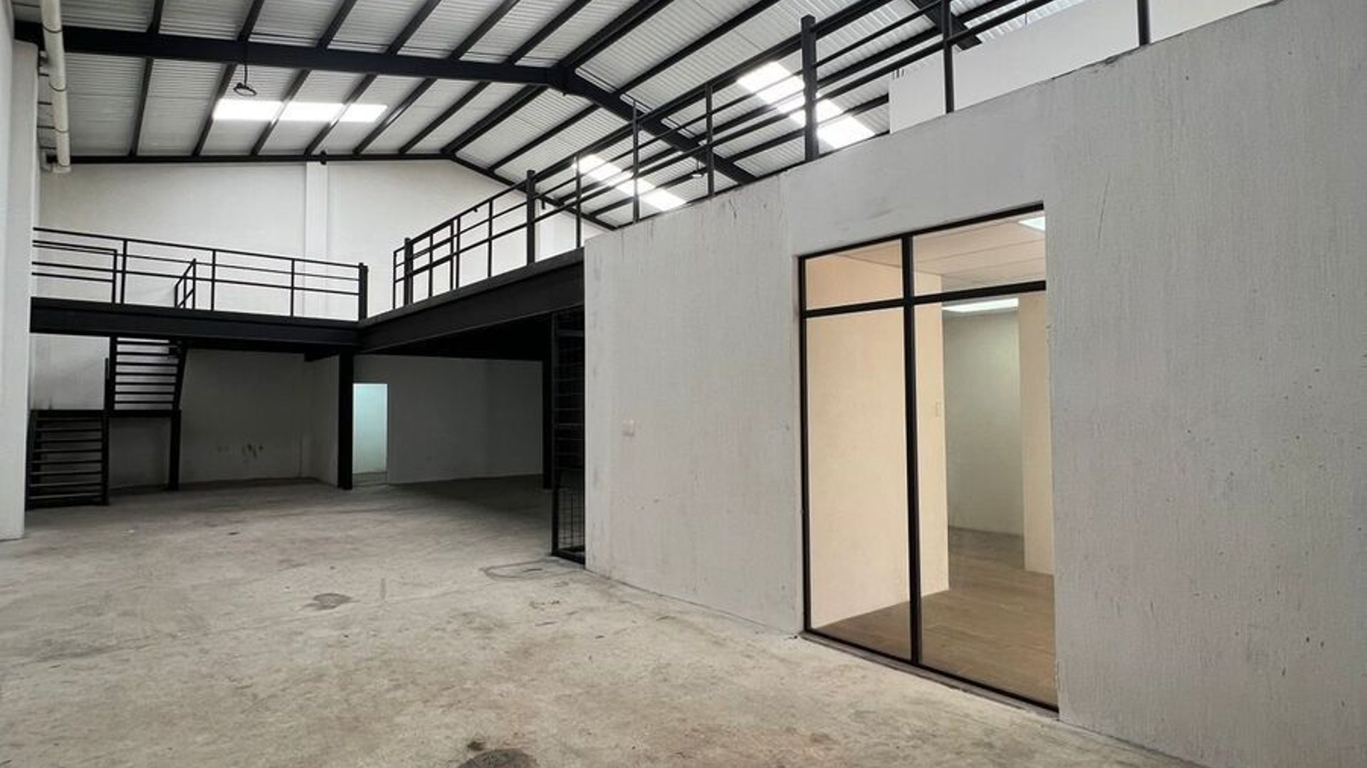 VENDO / ALQUILO BODEGA – ZONA 13