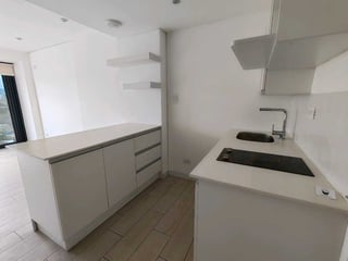 Apartamento en Venta Edificio QUO, zona 4 para inversión - Image 2