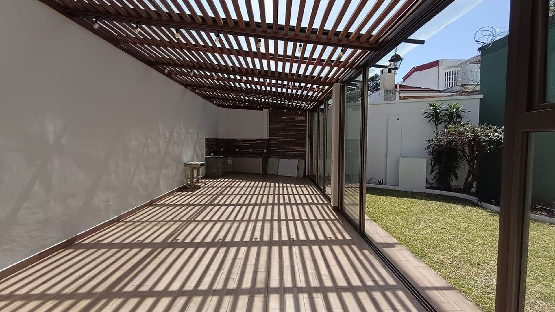 Casa en ALQUILER en La Montaña Zona 16 - Miniatura 12