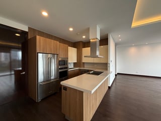 Apartamento en Renta  de 146 m² en ECHO Zona 14 | Vista hacia 3a avenida| - 2
