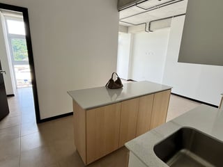 VENDO APARTAMENTO A ESTRENAR EN TORRE NIKAO  - 2