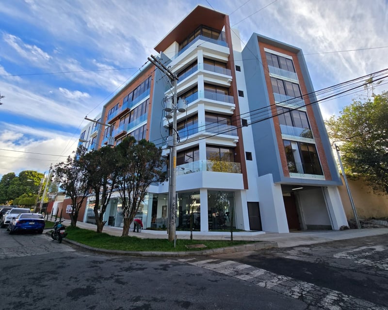 RENTA Apartamento Amueblado Zona 15 Edificio Privé VHI
