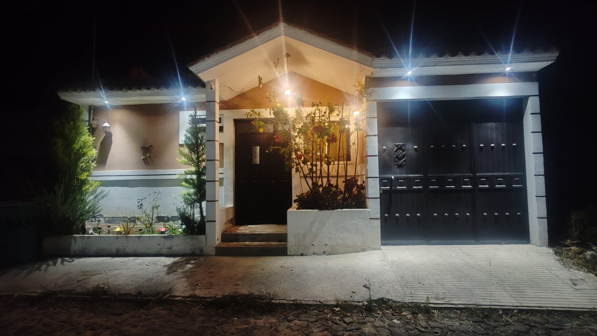 Casa de Campo Moderna en Venta/Renta - Miniatura 2