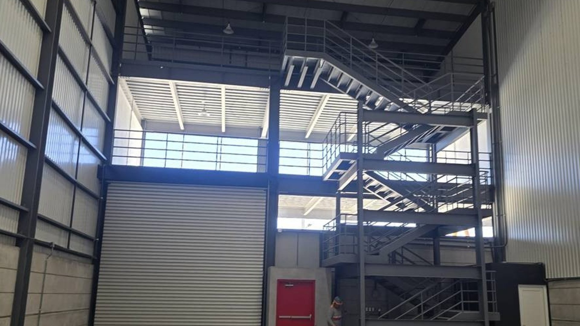 Complejo Industrial de bodegas D9  el Naranjo desde 877m² Ref-6077